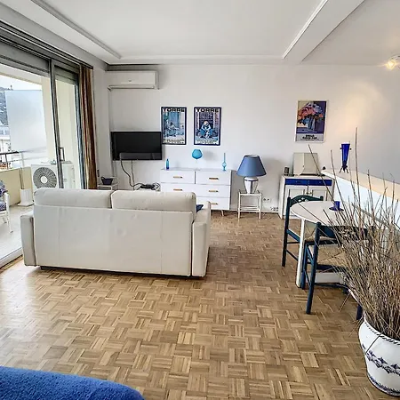 Апартаменты Ibis 5380 *