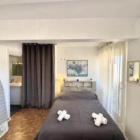 Ibis 5380 公寓 戛纳