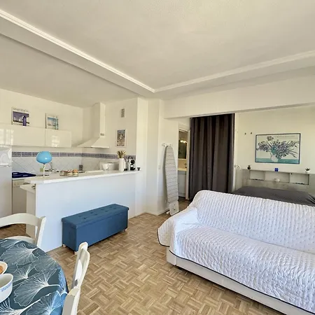 Appartement Ibis 5380 *