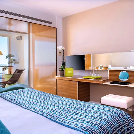 Ibis 5380 Cannes