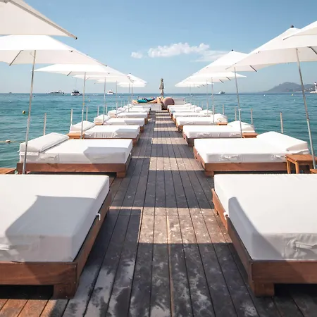 Apartment Ibis 5380 Cannes