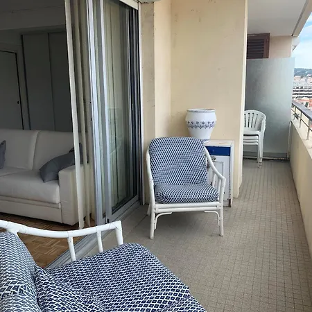 Ibis 5380 * Cannes