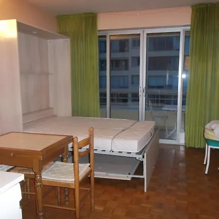 Ibis 5380 Apartment *