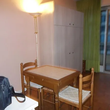 Ibis 5380 Apartment