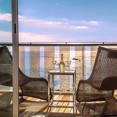 아파트 Ibis 5380 칸느